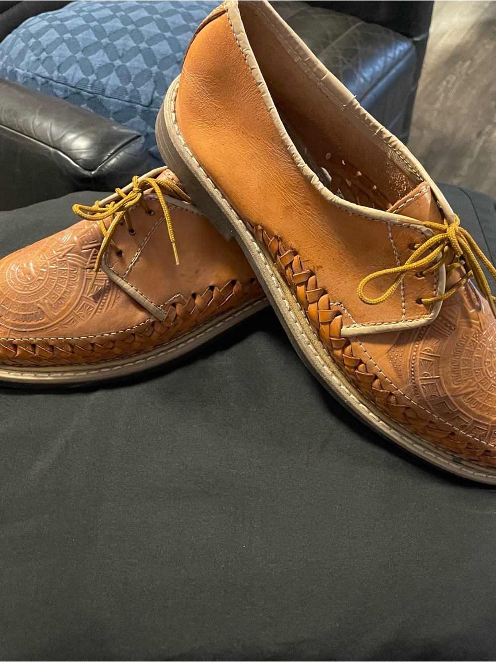Classic Men's Leather Moc Toe Lace-Up Shoes - Tan
